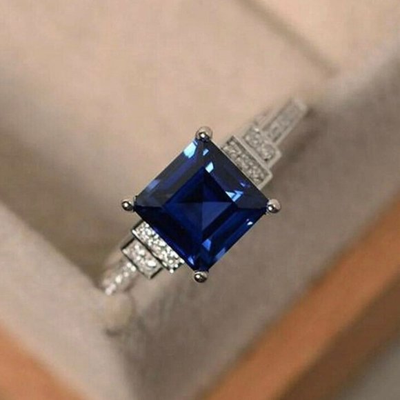 BLUE SAPPHIRE PRINCESS CUT RING - Picture 5 of 5